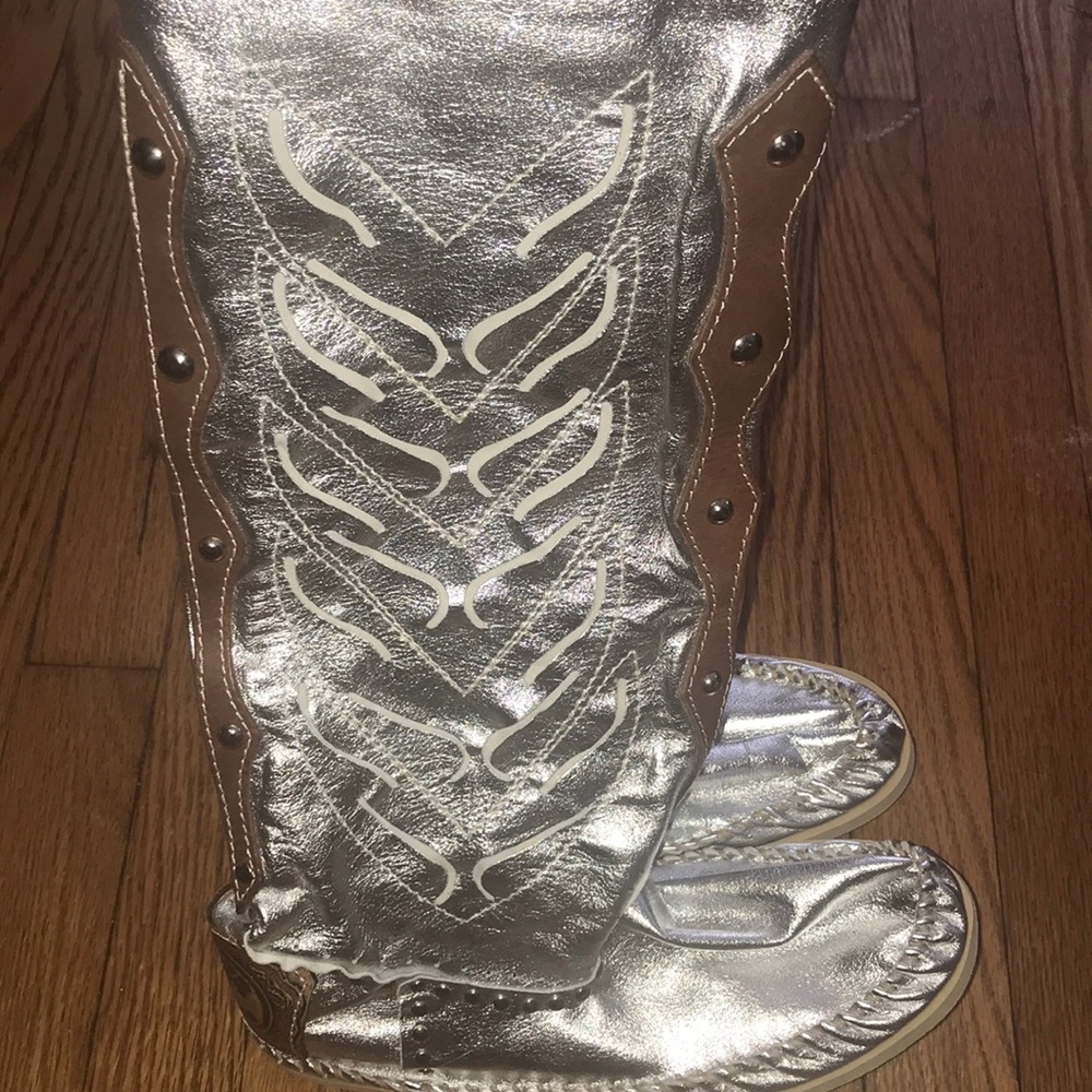 Leather silver Italian bohemian boots NEVER WORN